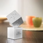 Decoratieve metalen en magnetische puzzel Magnicube kleur mat zilver tweede sfeervolle weergave 2