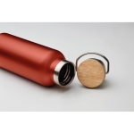 RVS flessen met bamboe deksel en handvat 500 ml kleur rood derde weergave
