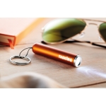Sleutelhanger met lampje en kleurrijke cilindrische vorm Logolight kleur oranje tweede sfeervolle hoofdweergave