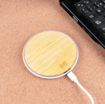 Draadloze oplader met rond bamboe detail kleur wit gedetailleerde weergave 7