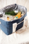 Gerecyclede mand koeltas met schouderband City Jasper kleur blauw sfeer weergave 2
