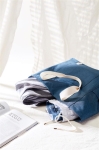 Stijlvolle gercyclede strandtas met dubbele handvatten Jasper kleur blauw sfeer weergave 2
