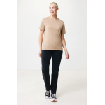 T-shirt van gerecycled en biologisch katoen 180 g/m2 Iqoniq Manuel kleur lichtbruin weergave met model