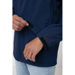 Softshell herenjas, casual fit, 300 g/m2 Iqoniq kleur marineblauw vijfde weergave met model