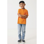 Kinder T-shirt van gerecycled katoen, 160 g/m2 Iqoniq kleur oranje derde weergave met model