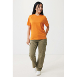 Unisex T-shirt van gerecycled katoen, slim fit, 160 g/m2 Iqoniq kleur oranje tweede weergave met model