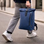 Roll-top rugzak van polyester met verticale rits aan de voorkant kleur marineblauw vijfde weergave