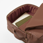 Elegante uitbreidbare rugzak van gerecycled leer voor 17''-laptop kleur donker bruin vierde detail weergave