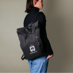 Roll-top rugzak voor laptop gemaakt van gerecycled katoen 15'' kleur zwart gedetailleerde weergave 3