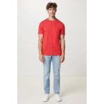 Unisex regular fit T-shirt van 100% katoen 180 g/m² Iqoniq kleur koraal tweede weergave met model