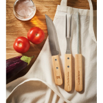 Doos met houten look. Bevat 3-delige barbequeset kleur hout sfeervolle hoofdweergave