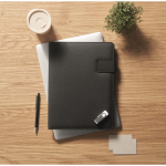Leren portfolio met powerbank en draadloze oplader A4 kleur zwart sfeervolle weergave