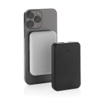 Draadloze magnetische powerbank van gerecycled plastic 5.000 mAh kleur zwart algemene weergave