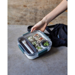 Lunchbox met binnenbakjes en vork Black+Blum 1L kleur turkoois sfeer weergave 3