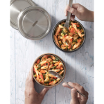 Glazen kom met siliconen lekvrije deksel Black+Blum 750ml