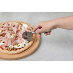Hoogwaardige roestvrijstalen pizzasnijder Boska kleur glanzend zilver sfeer weergave 3