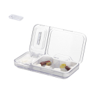 Pillendoosje met 4 vakjes en een mesje om pillen te snijden