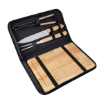 Etui met keukengerei en snijplank voor barbecue eerste weergave