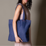 Tas met logo van gerecycled denim met lange handgrepen 280 g/m² kleur jeans blauw gedetailleerde weergave