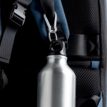 Fles van gerecycled aluminium met gekleurde dop en karabijnhaak 400ml