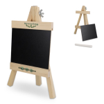 Krijtbord op houten ezel met krijt voor kleine berichten