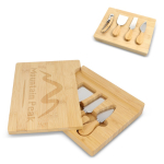 Set in personaliseerbare bamboe doos met kaas- en wijnaccessoires