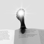 Flexibele en oplaadbare leeslamp en boekenlegger in één kleur zwart tweede weergave