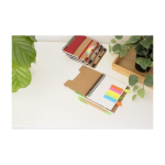 Notitieboek met diverse plaknotities, liniaal en balpen, A6 eerste weergave