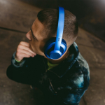 Draadloze koptelefoon met volumewiel van Fresh 'n Rebel kleur blauw achtste weergave