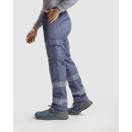 Lange werkbroek met hoge zichtbaarheid 240 g/m² Roly Daily HV kleur taupe grijs vijfde gebruiksweergave
