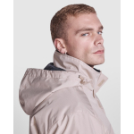 Waterdichte parka van polyester 400 g/m² Roly Direct America kleur zand vierde gebruiksweergave