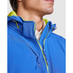 Softshell jas met afneembare capuchon en ritszakken kleur rood detailweergave 1