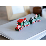 Houten trein met poppetjes en kerstthema, personaliseerbaar kleur gemengd tweede sfeervolle weergave