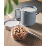 Ontbijtbeker to-go met 2 aparte compartimenten 450 ml kleur matzwart tweede sfeervolle weergave