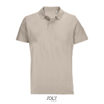 Unisex polo van 100% gekamd katoen met geribbelde kraag en 2 knoopjes kleur beige
