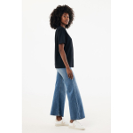 Unisex T‑shirt gerecycled katoen, modern fit 220 g/m² – IQONIQ Nikko kleur zwart derde weergave met model