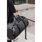 Weekendrugzak van gerecycled polyester met dubbele draaglussen 35 L kleur zwart sfeer weergave