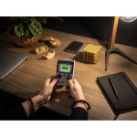 Draagbare spelconsole met 256 klassieke games vol actie en sport luxe weergave