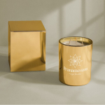 Drie-wik geurige kaars met bloemenaroma in metallic pot kleur goud tweede weergave