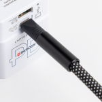 Lanyard van plastic en nylon met oplaadfunctie voor smartphone