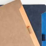 Eco-notitieboek met zijhouder voor pen A5 blanco pagina’s