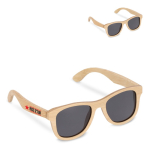 Zonnebril volledig gemaakt van bamboe met zwarte glazen