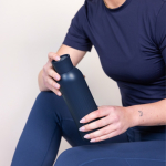 Thermofles van gerecycled staal met drukknoopsluiting 500 ml kleur donkerblauw tweede weergave