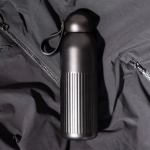 Thermofles van staal in effen kleur met ronde dop en draaglus 500 ml kleur zwart tweede weergave