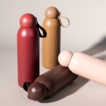 Thermofles van staal in effen kleur met ronde dop en draaglus 500 ml kleur donkerrood vijfde weergave