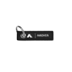 Sleutelhanger in labelvorm polyester, bedrukken met geborduurd logo kleur zwart