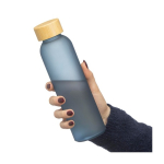 Gekleurde glazen fles met matte coating en bamboe schroefdop 500ml vijfde weergave