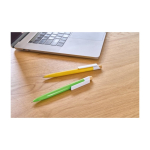 Pen van kunststof met bamboe drukknop en witte clip, blauwe inkt zevende weergave