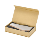 Trofeeplaat met houten voet en front van gerecycled aluminium vierde weergave