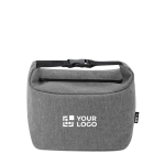 Koeltas van gerecycled plastic met gesp en isolatie met jouw bedrukking